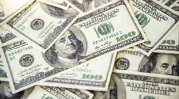 تغيرات مستمرة في سعر شراء الدولار أمام الجنيه داخل البنوك المصرية